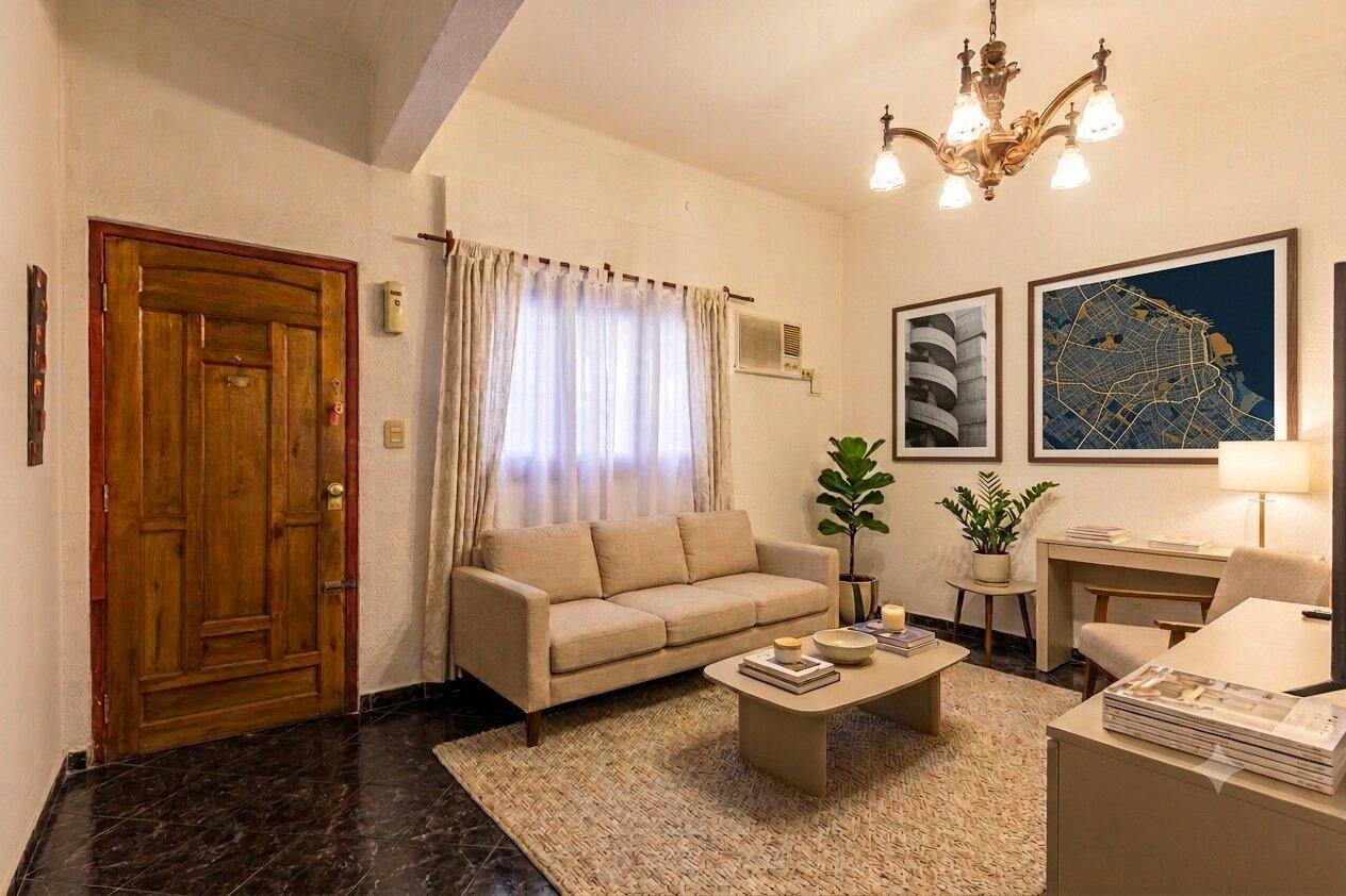 Foto de Casa . Venta . Villa Gral. Mitre . 7Amb . Pileta . Parrilla ., imagen 1
