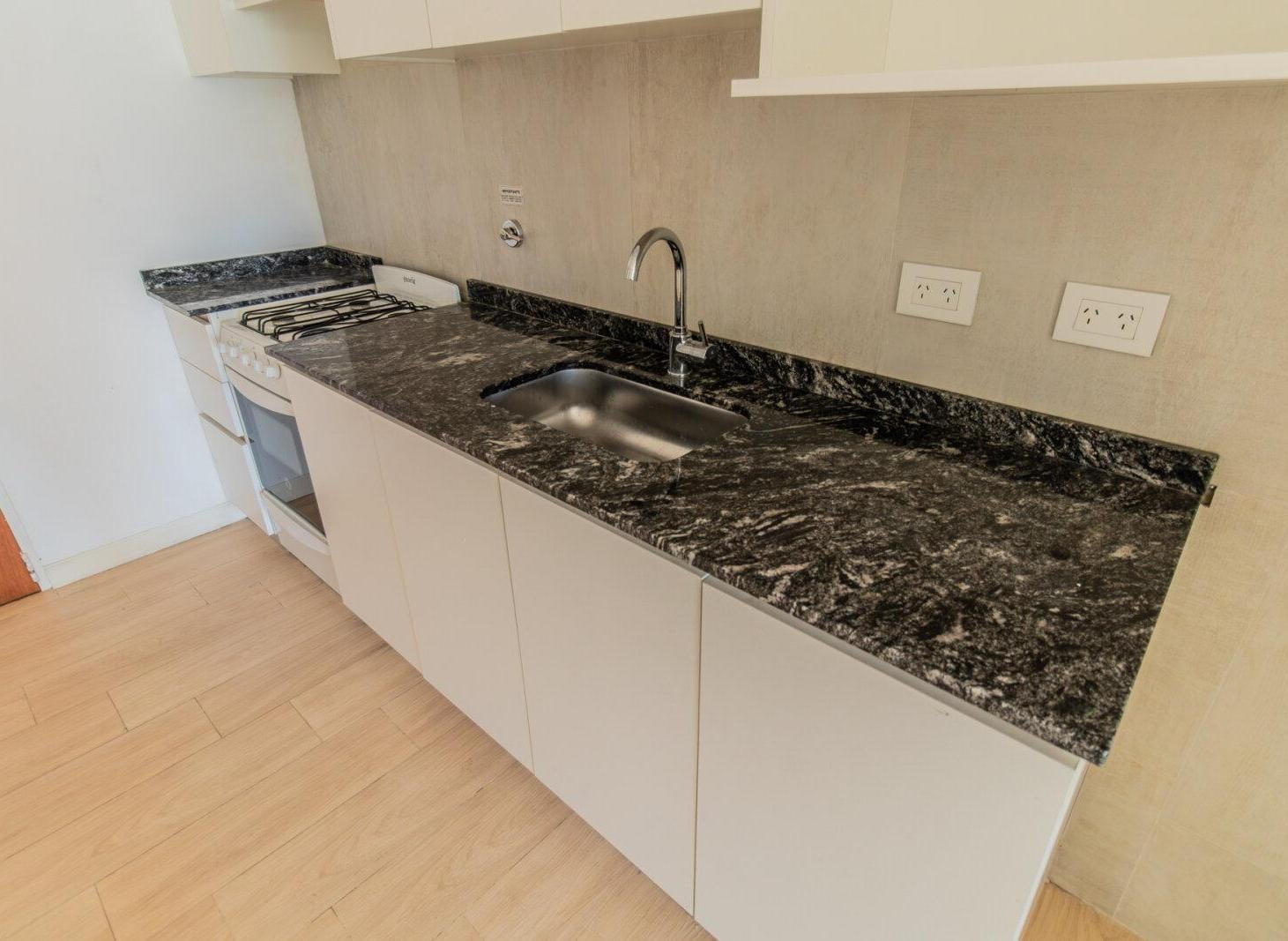 Foto de Venta Villa Mitre Departamento Monoambiente Balcon Terraza, imagen 5