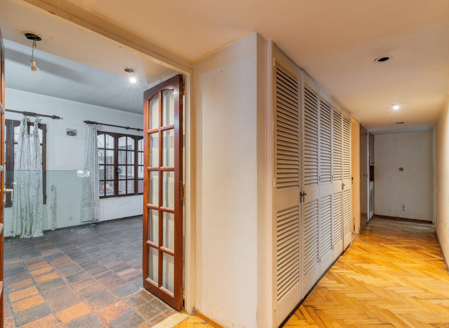 Foto de Venta Recoleta Departamento 5 Ambientes Dependencia Cochera, imagen 4