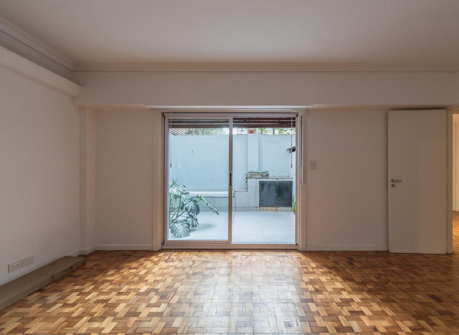 Foto de Venta departamento 3 ambientes dos patios reciclado baulera y cochera, imagen 5