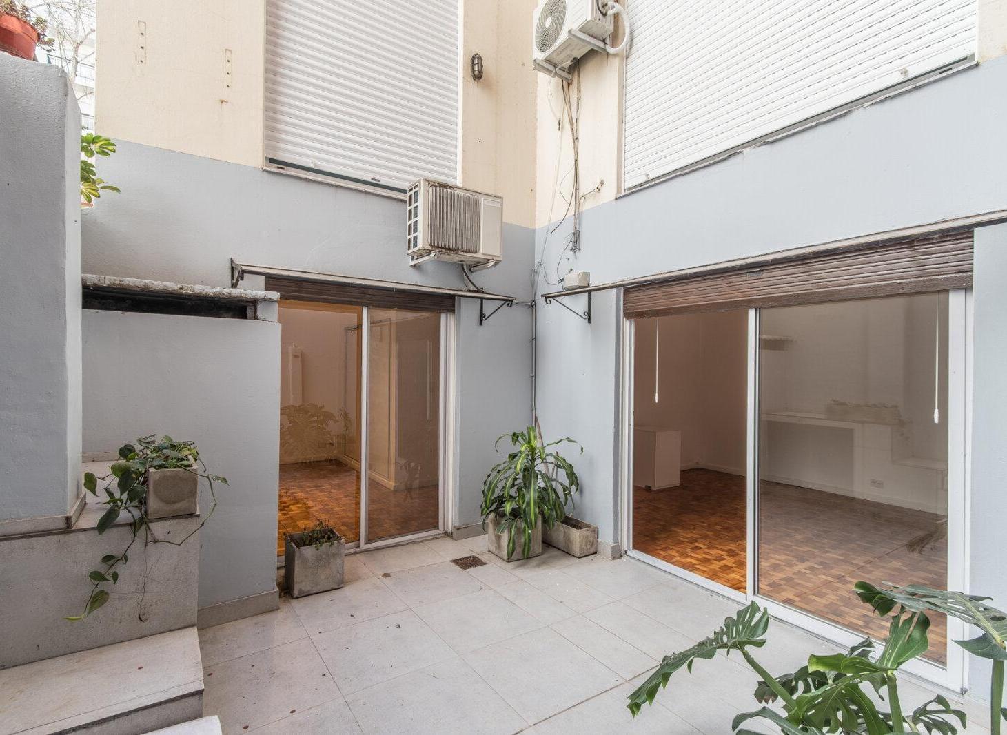 Foto de Venta departamento 3 ambientes dos patios reciclado baulera y cochera, imagen 4