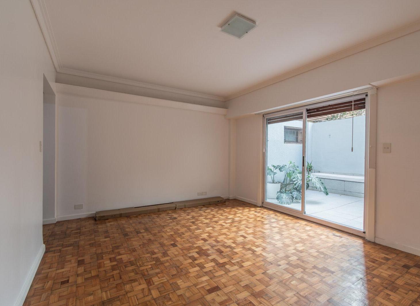 Foto de Venta departamento 3 ambientes dos patios reciclado baulera y cochera, imagen 3