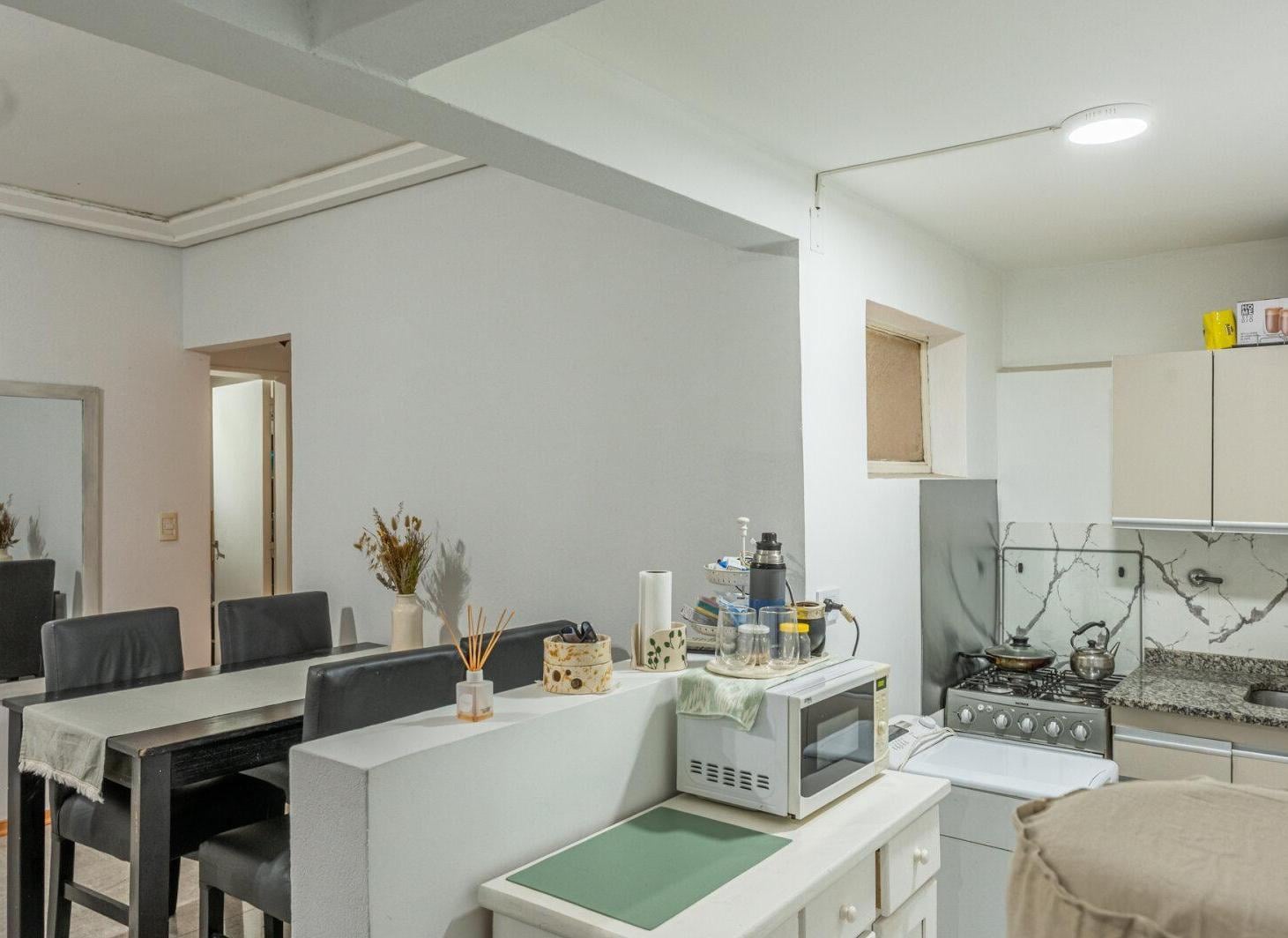 Foto de Venta 2 ambientes con patio propio y lavadero – Plaza Güemes, Palermo, imagen 2