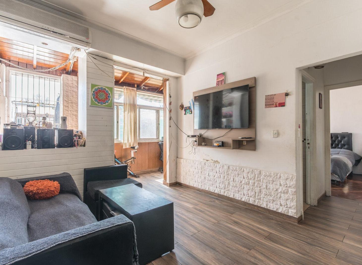 Foto de VENTA - PH 4 AMBIENTES - TERRAZA, QUINCHO Y PARRILLA - SAN CRISTOBAL, imagen 4