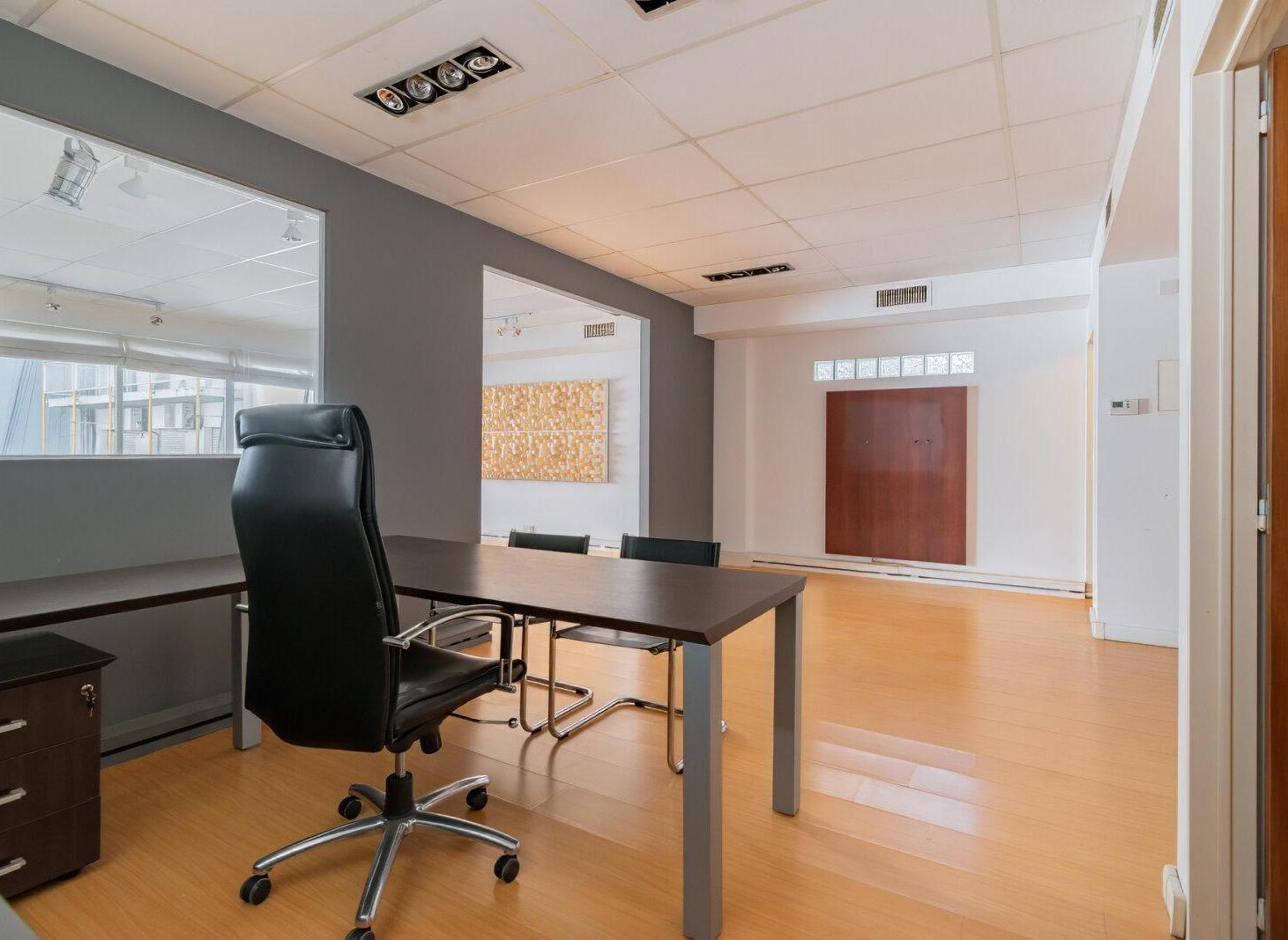 Foto de Oficina moderna venta Luminosa San Nicolás, imagen 5