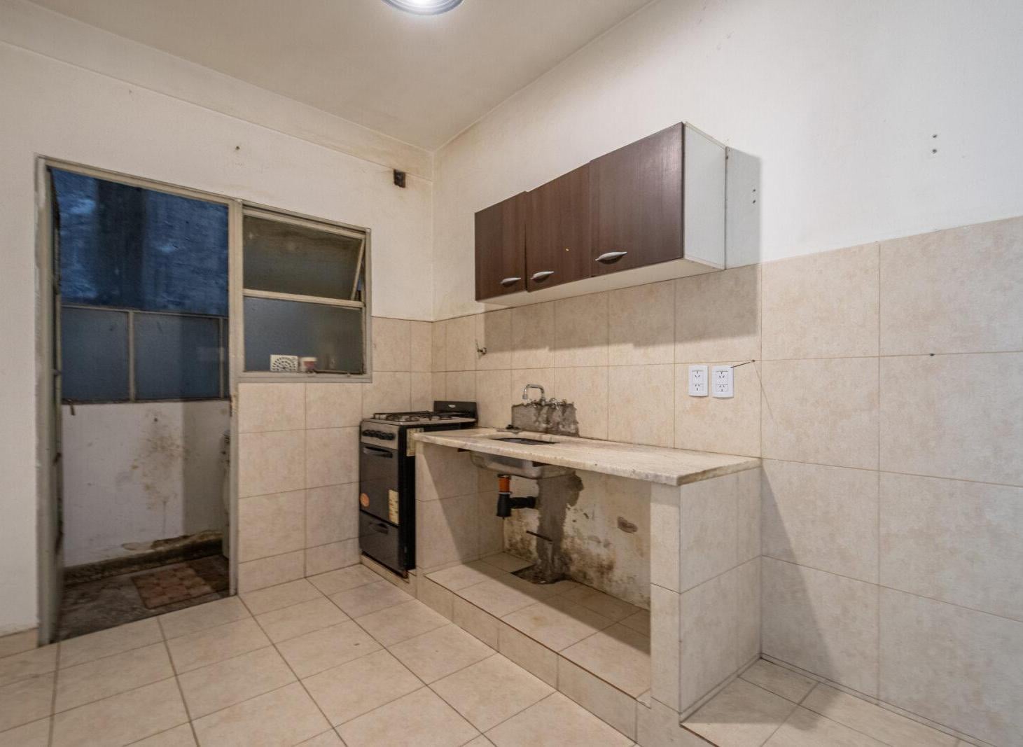 Foto de VENTA - DEPARTAMENTO - 2 AMBIENTES - BALCON - MONSERRAT - OPORTUNIDAD, imagen 1