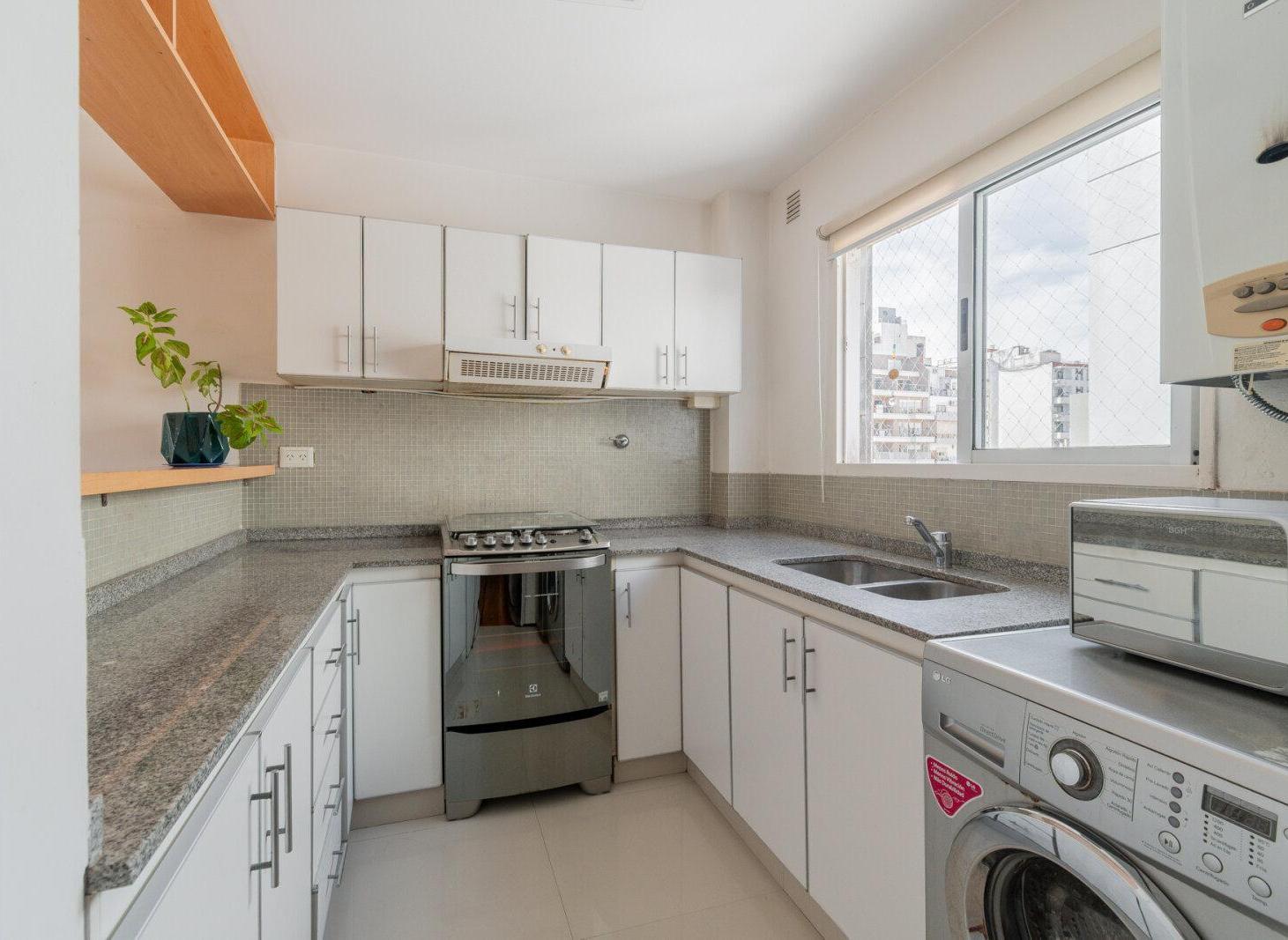 Foto de Venta Balvanera Departamento 2 Ambientes Cochera Semipiso, imagen 2