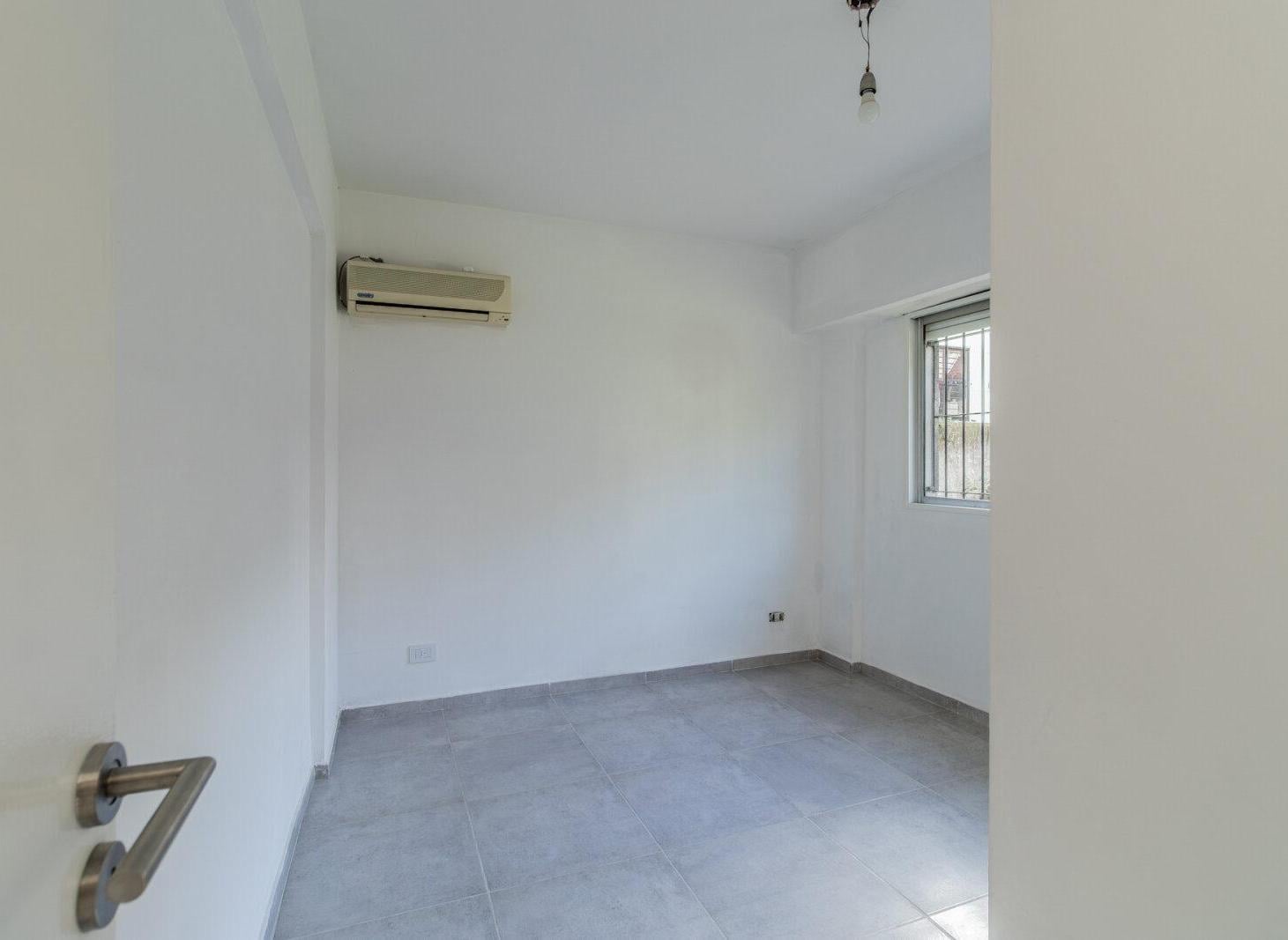 Foto de Venta Departamento Flores 2 Ambientes Impecable Apto Credito, imagen 4