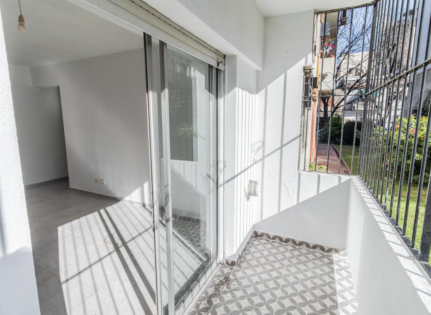 Foto de Venta Departamento Flores 2 Ambientes Impecable Apto Credito, imagen 3