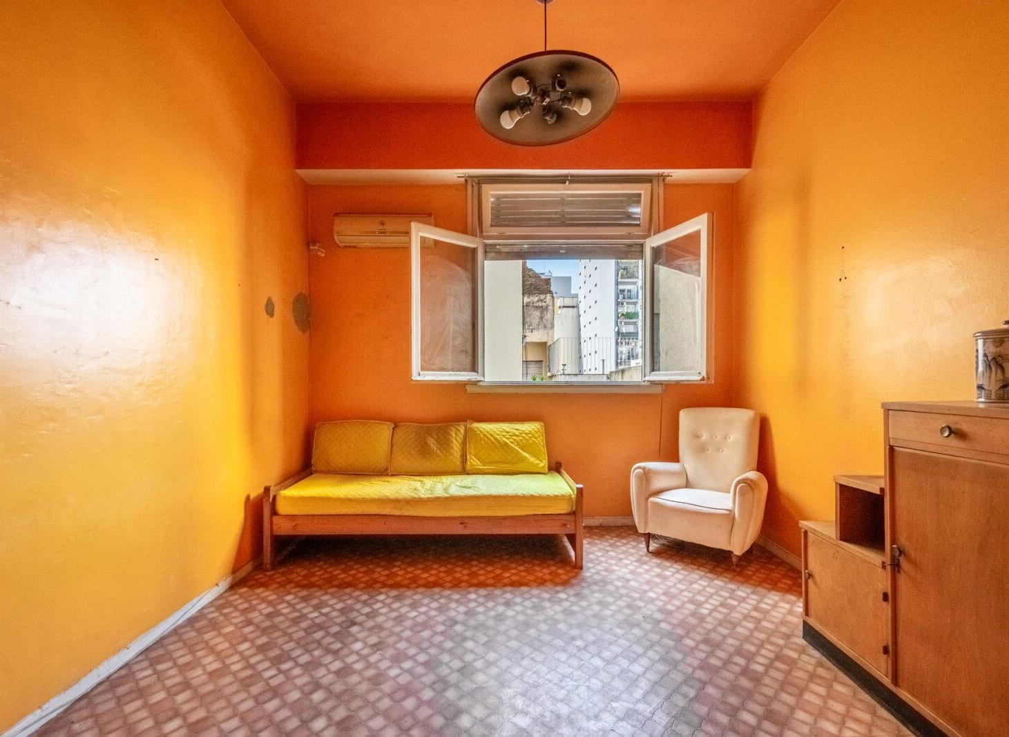 Foto de Venta 2 ambientes a remodelar en Av. Cabildo | Luminoso y a 1 cuadra, imagen 4
