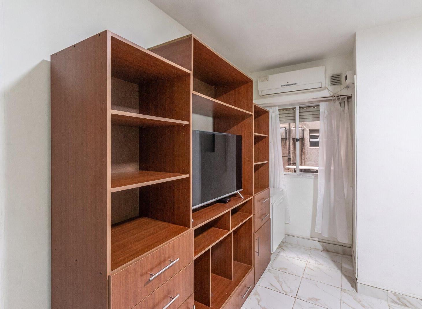 Foto de VENTA- DEPARTAMENTO- 2 AMBINTES- CON COCINA SEPARADA- PARQUE CHACABUCO, imagen 4