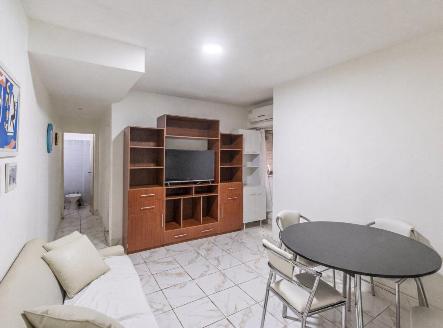 Foto de VENTA- DEPARTAMENTO- 2 AMBINTES- CON COCINA SEPARADA- PARQUE CHACABUCO, imagen 3