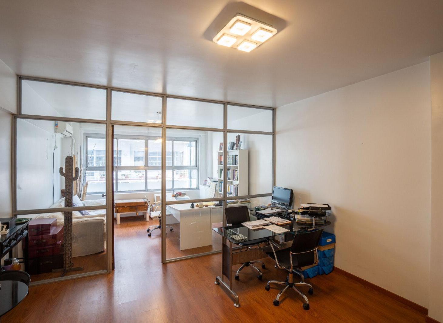 Foto de Oficina Monoambiente al Frente Muy Luminosa con Baño Privado en zona, imagen 4
