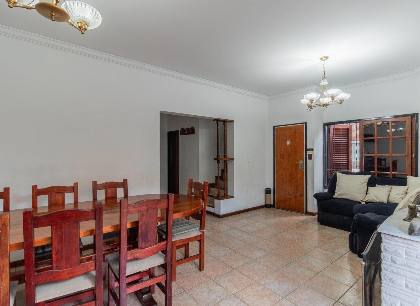 Foto de PH dúplex tipo casa 4 ambientes sin expensas cochera patio, imagen 4