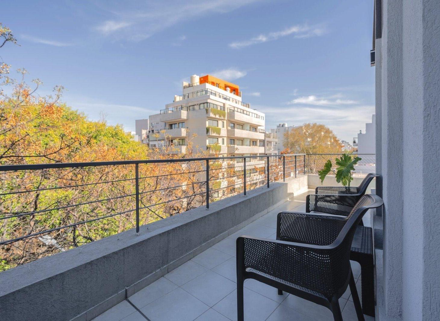 Foto de Venta Dúplex 3 amb. 2 terrazas 2 cocheras Parque Chas, imagen 4