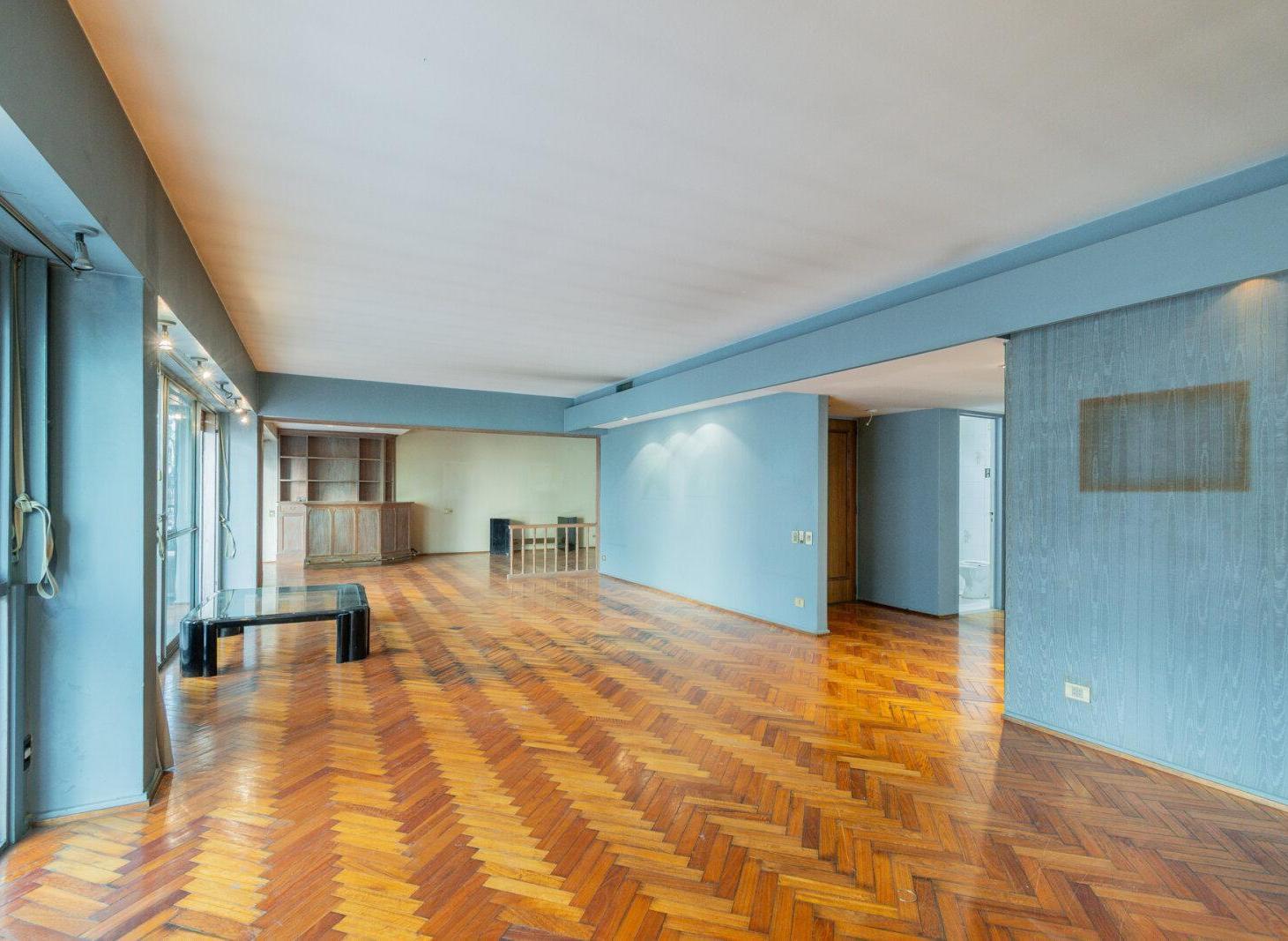 Foto de Venta Recoleta Departamento 5 Ambientes Dependencia Cochera, imagen 4