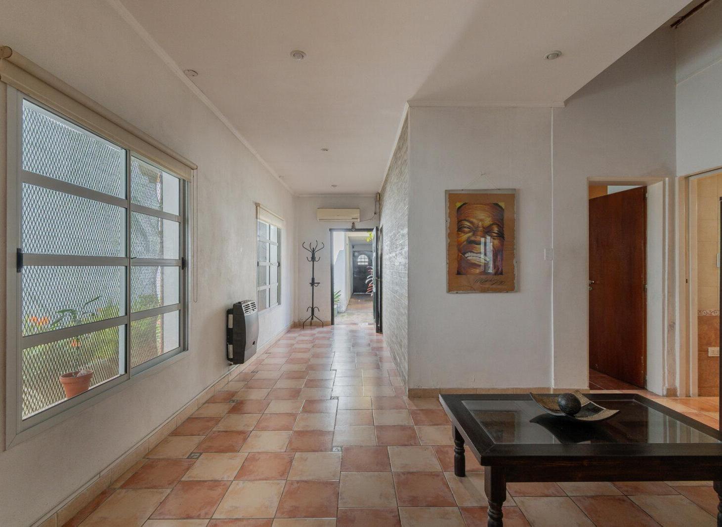 Foto de Venta Villa Lugano Casa 3 Ambientes Jardin Patio Cochera, imagen 3