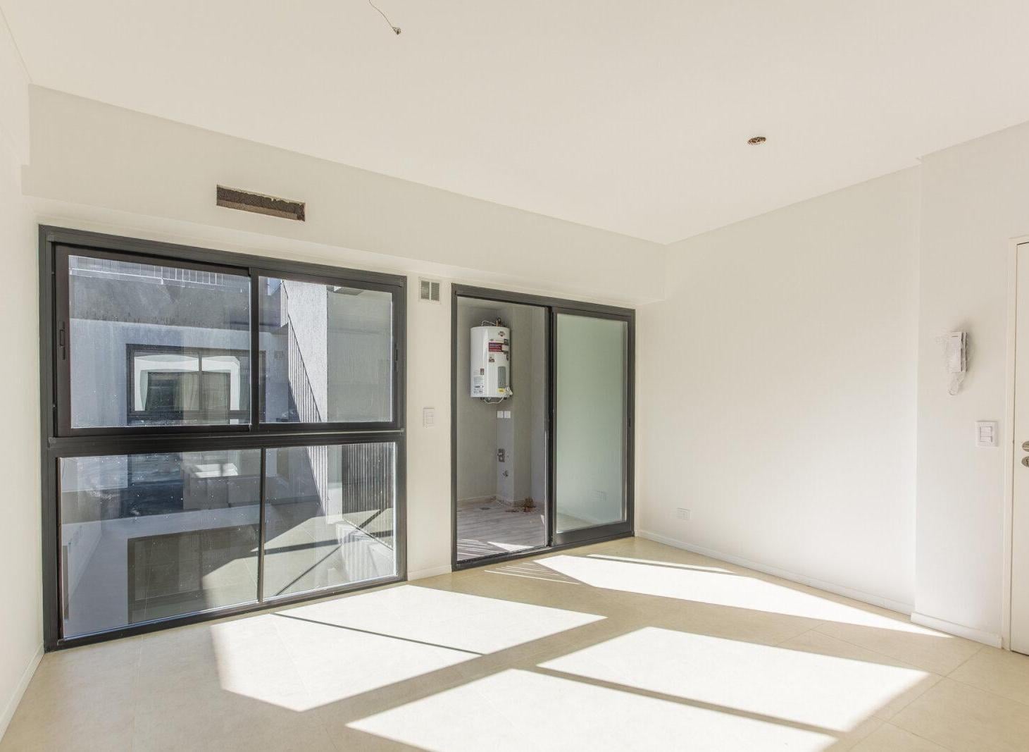 Foto de Venta. Depto 2 amb. A estrenar. Con balcón y terraza privada. Caballito, imagen 2