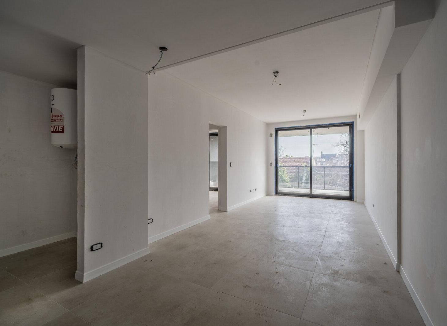Foto de Venta. Depto 2 amb a Estrenar. Frente. Con balcón. Versalles, imagen 2