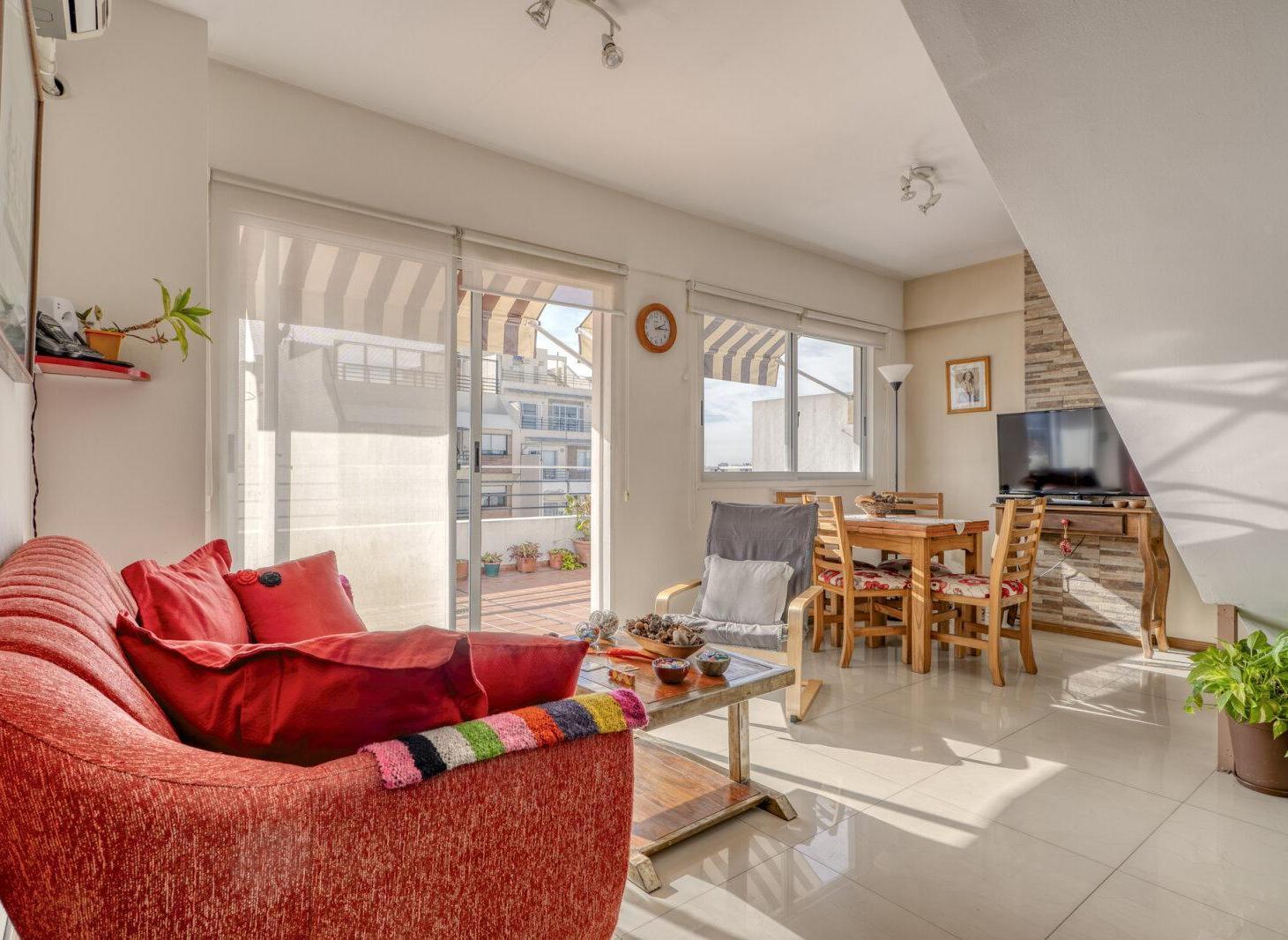 Foto de Venta departamento dúplex 3 ambientes en Boedo . balcón terraza muy, imagen 1