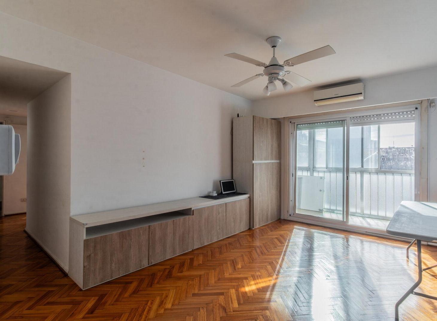 Foto de Departamento 3 ambientes en Balvanera, balcón y luminoso, imagen 1