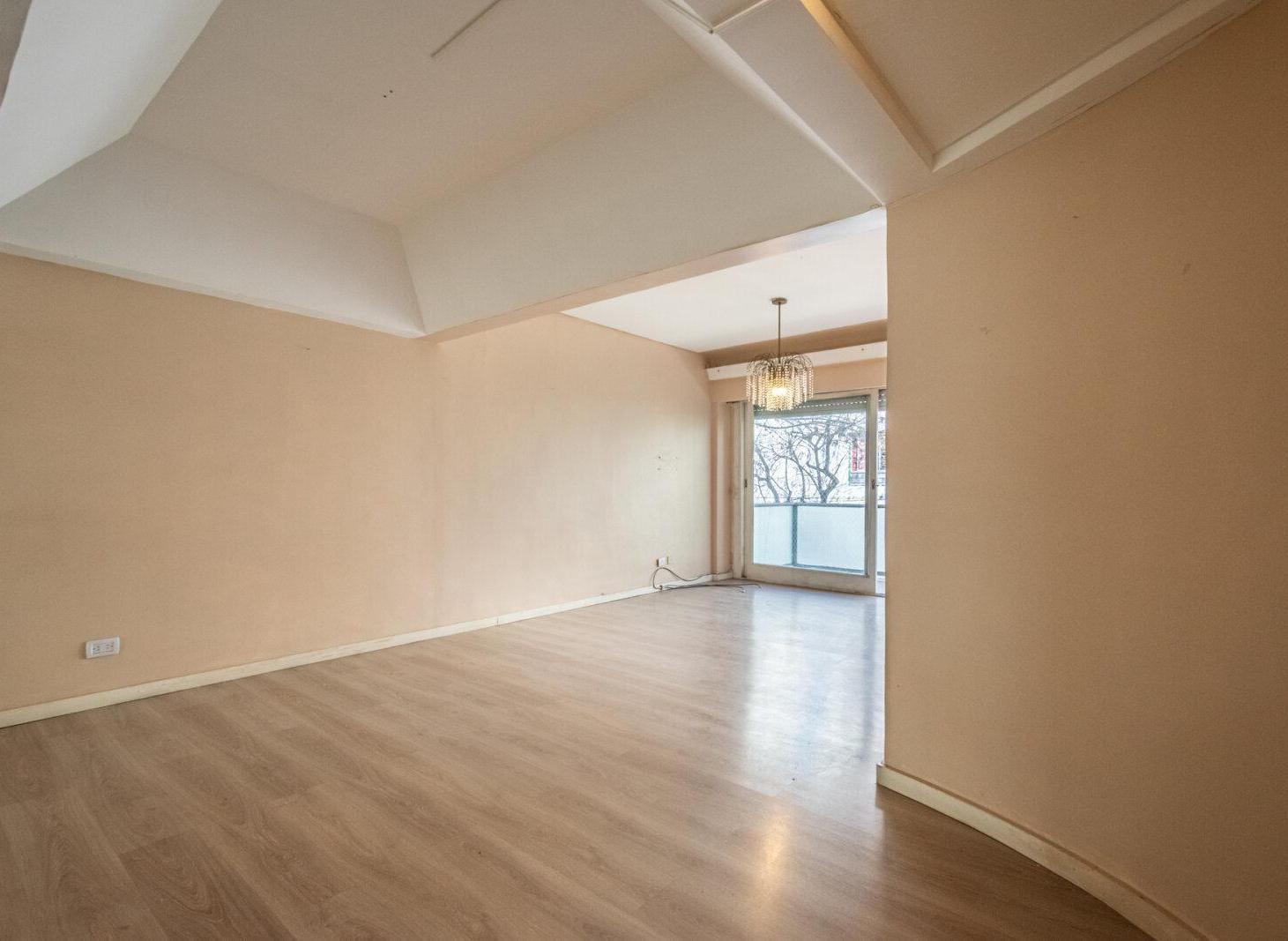 Foto de VENTA - DEPARTAMENTO - PISO 4 AMBIENTES - DOBLE BALCON - BAJAS EXPENSAS, imagen 5