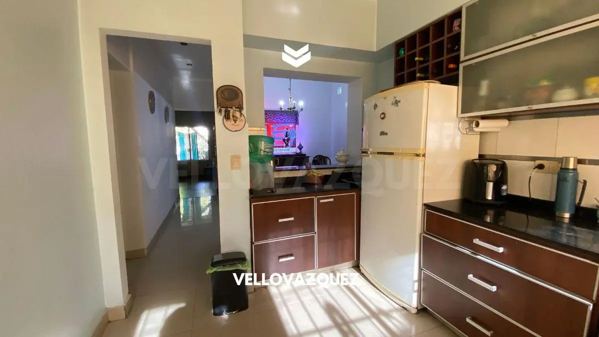 Casa APTO COMERCIAL . Las Lomitas 2