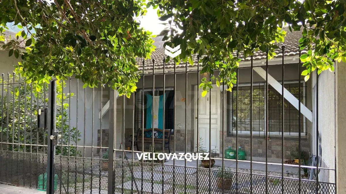 Casa APTO COMERCIAL . Las Lomitas 3