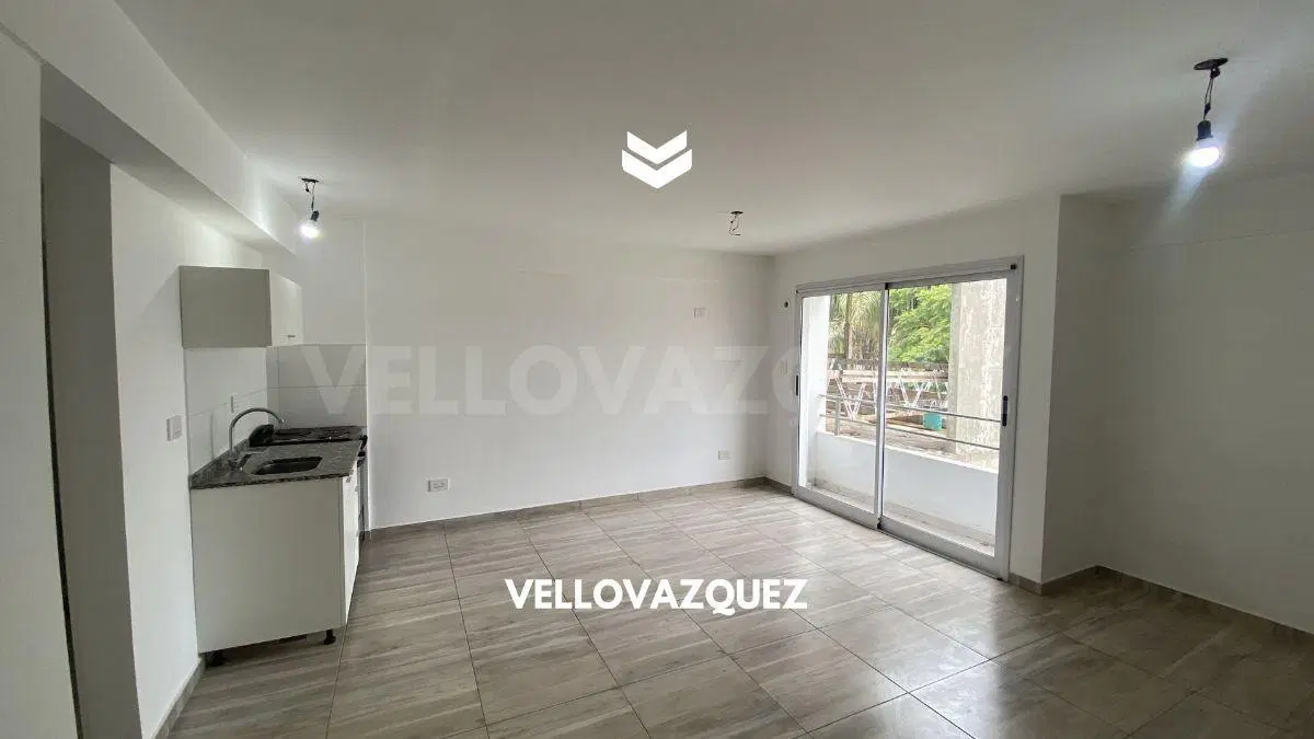 Depto con balcon 3