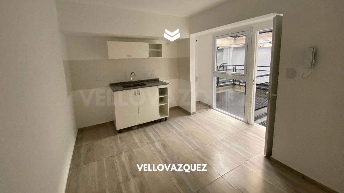 Foto de Depto 2 amb con balcón y cochera, imagen 2