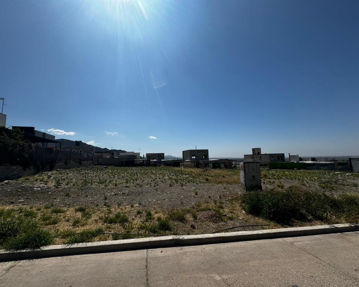 Venta Lote Barrio Privado La Bastilla 5