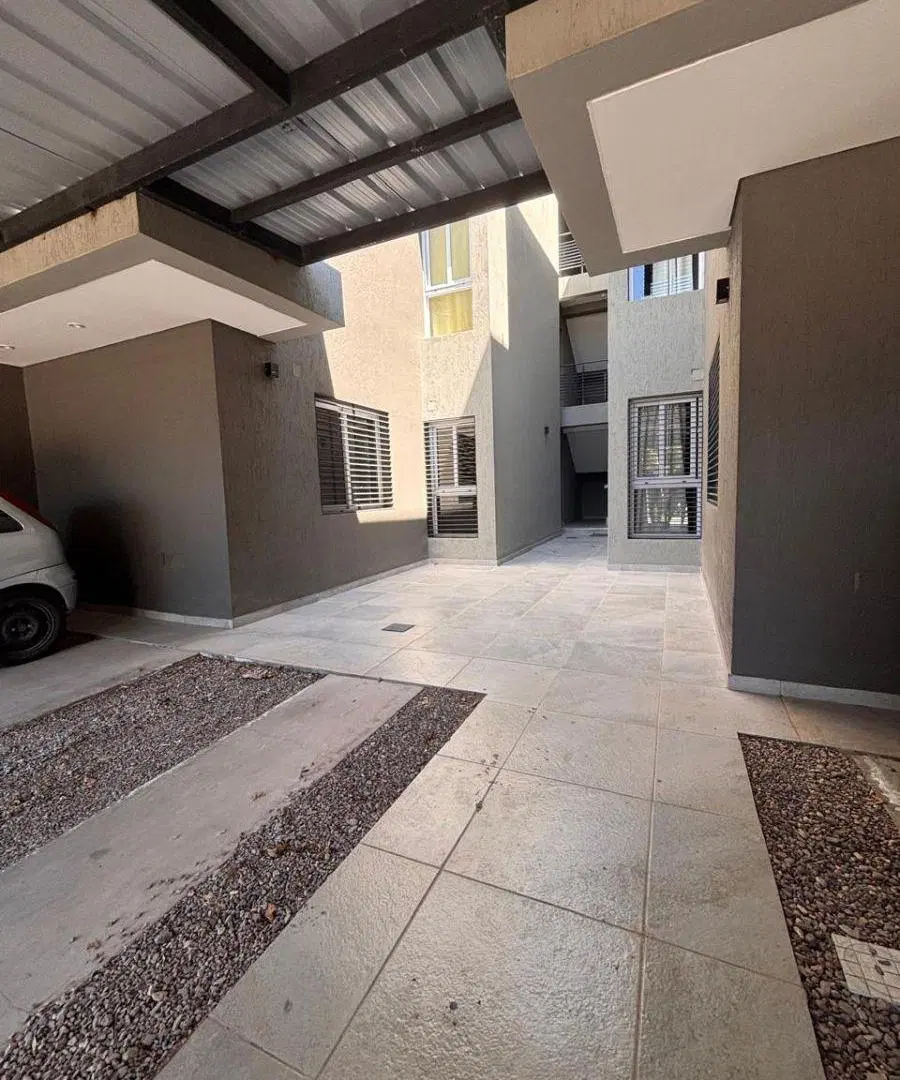 DEPARTAMENTO APTO CRÉDITO. BARRIO PARQUE 5
