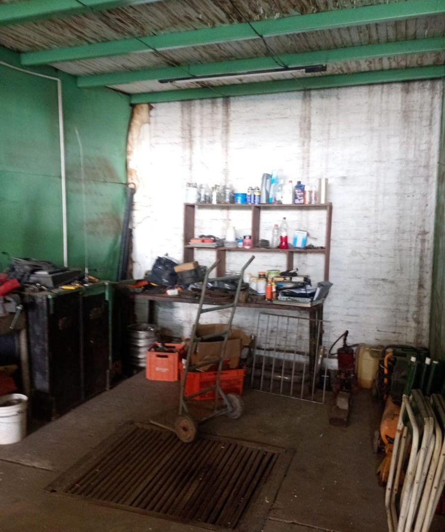 Foto de Alquiler Galpón en Godoy Cruz de 240m² cubiertos, 600m2 de terreno, imagen 3