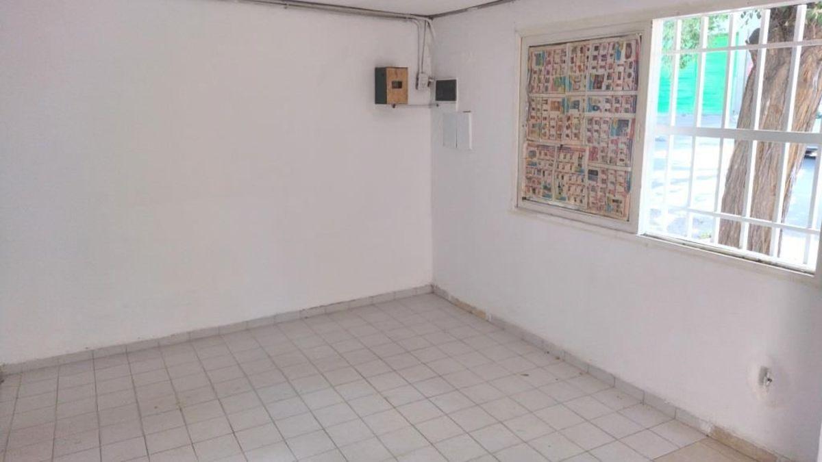 Foto de Local Comercial de 25m2 en Alquiler en Godoy Cruz, imagen 4
