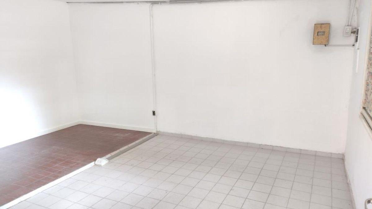 Foto de Local Comercial de 25m2 en Alquiler en Godoy Cruz, imagen 3