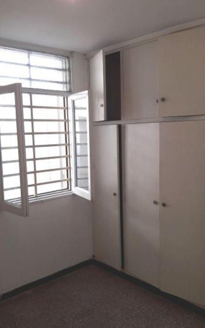 Foto de CASA EN ALQUILER 3 DORMITORIOS/COCHERA/PATIO FIGUEROA ALCORTA 1829, imagen 2