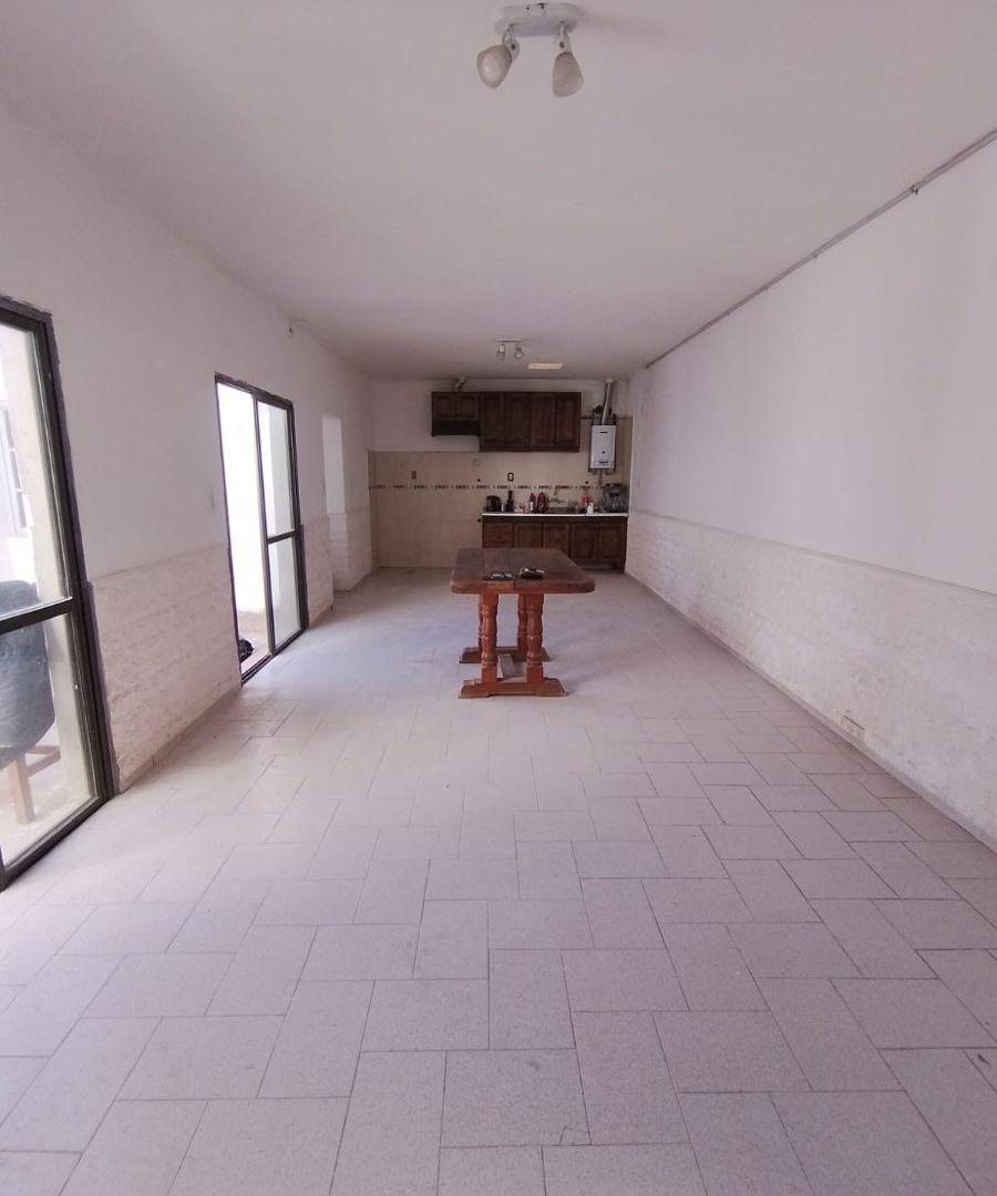 Foto de VENTA Casa Suipacha 738 Sexta Sección Ciudad de Mendoza, imagen 1