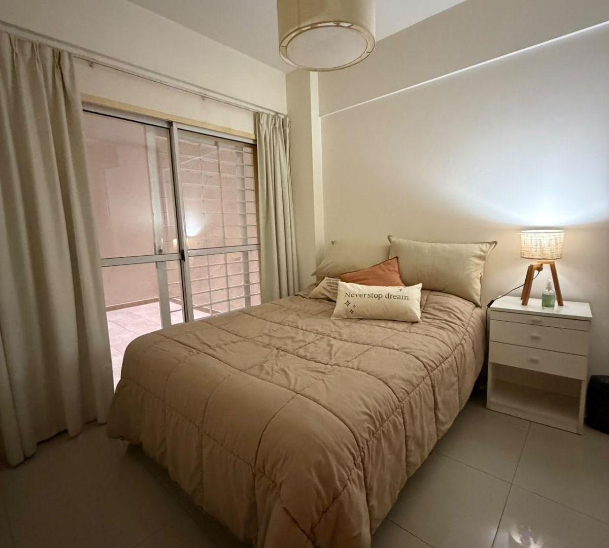 Foto de Excelente 2 Ambientes al frente con Balcon y Patio - Villa del Parque, imagen 4