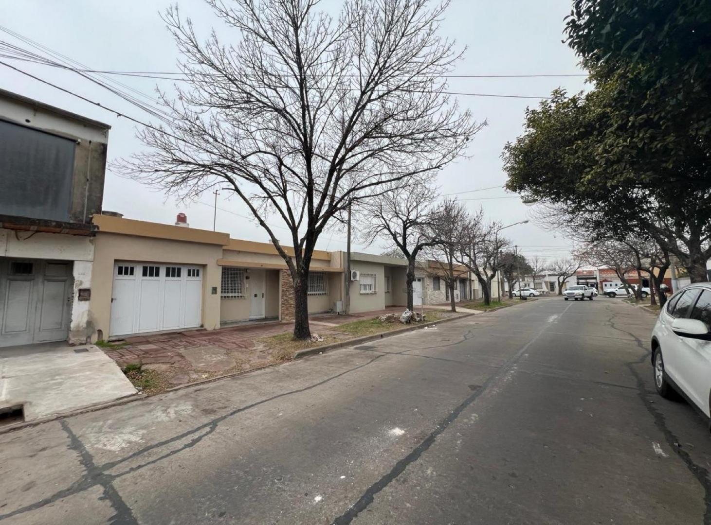 Foto de Casa - Barrio 9 de Julio, imagen 2