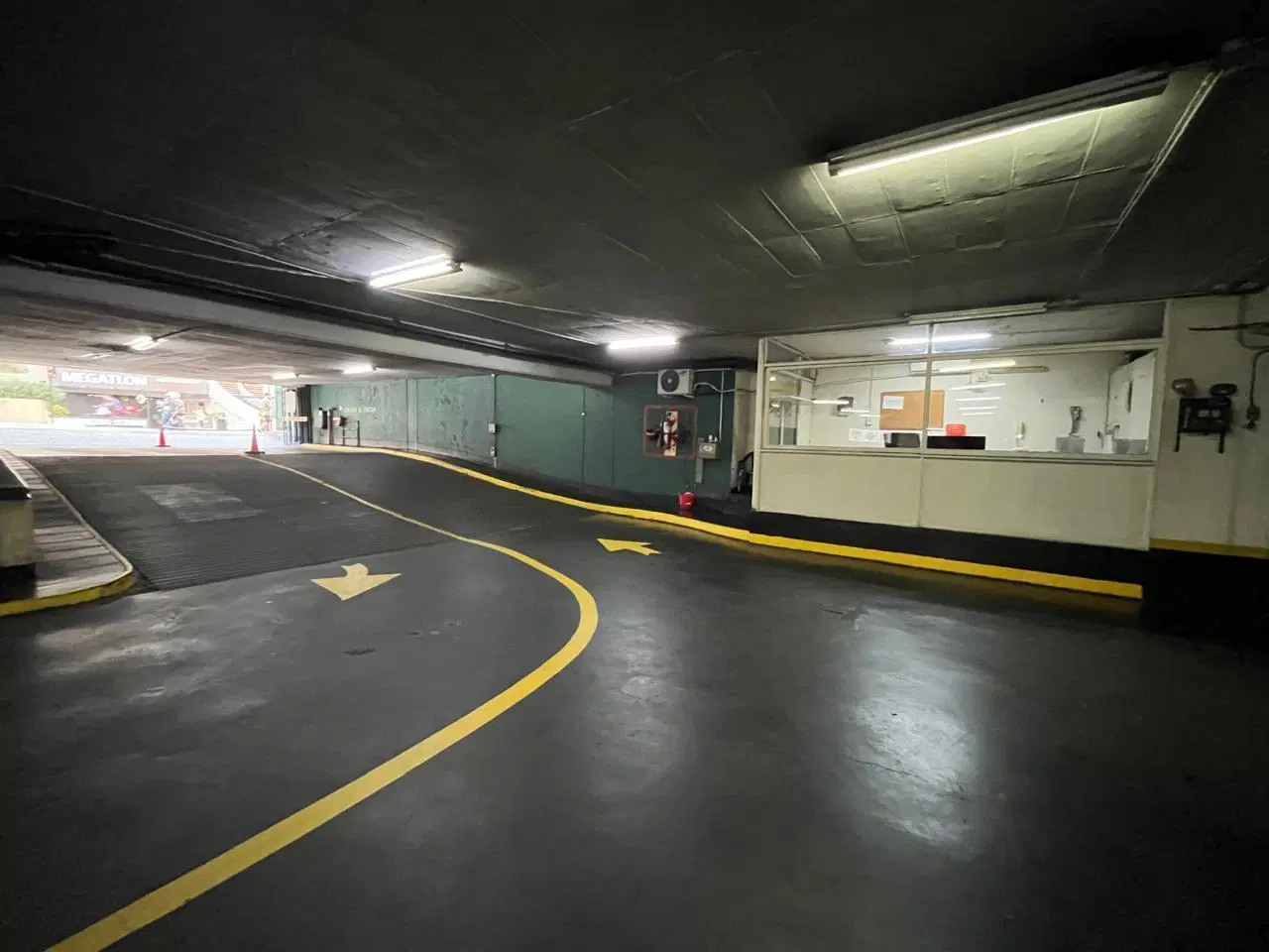 Cochera fija cubierta en Palermo | A metros Alto Palermo | Ideal inversión 5