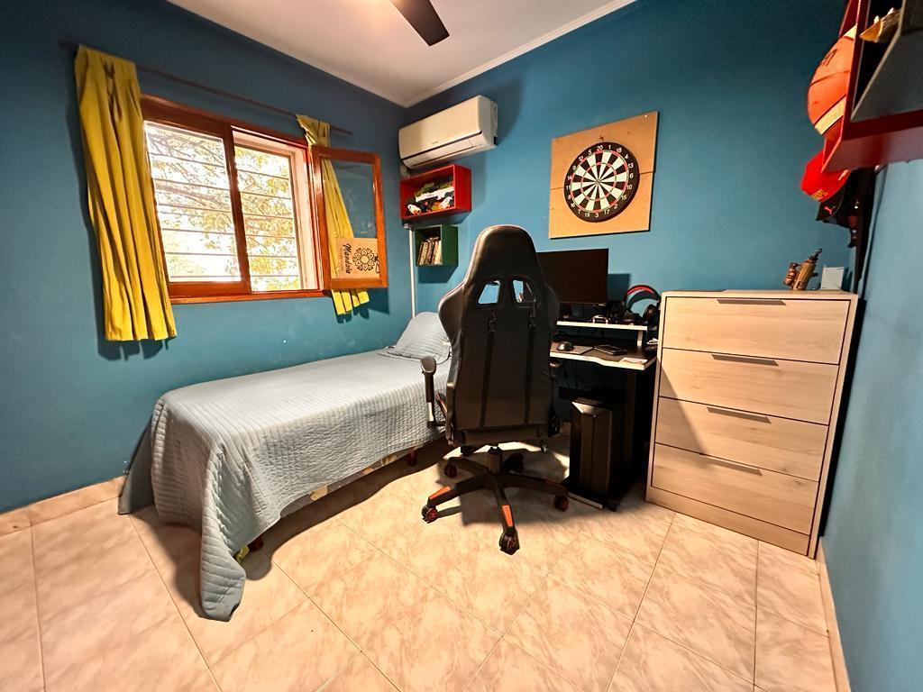 Departamento de Categoría de 3 Dorm. y Cochera, Barrio Obispo Piedrabuena 2