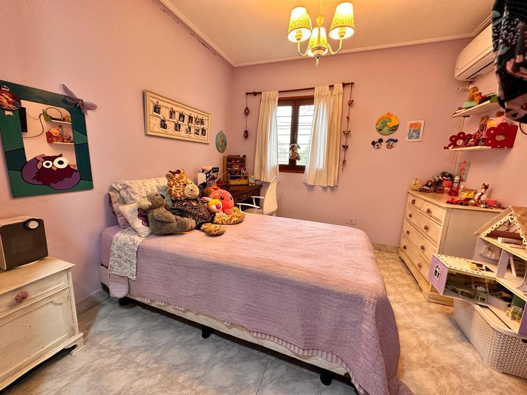 Departamento de Categoría de 3 Dorm. y Cochera, Barrio Obispo Piedrabuena 3