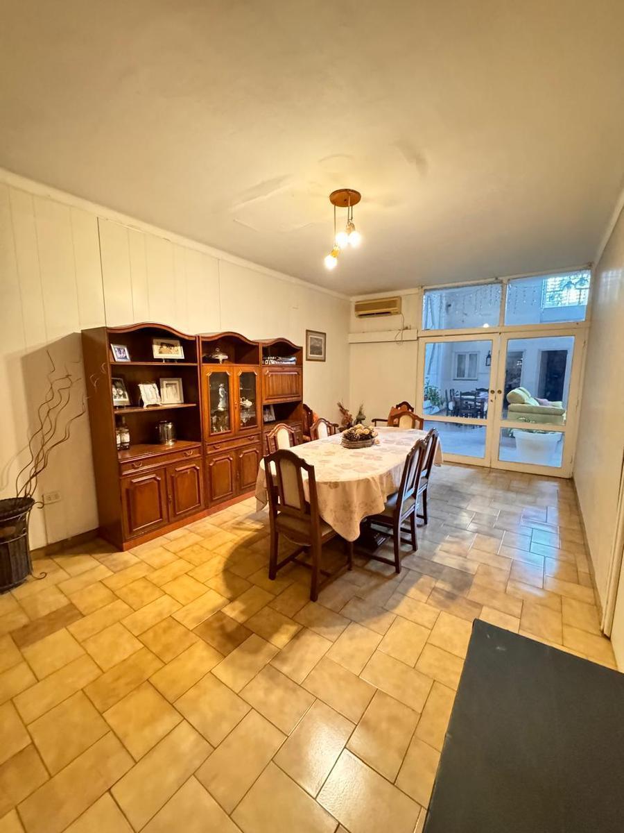 Importante Casa de 5 Dorm. Sobre Av Mate de Luna Al 2100, Zona Parque Avellaneda 5