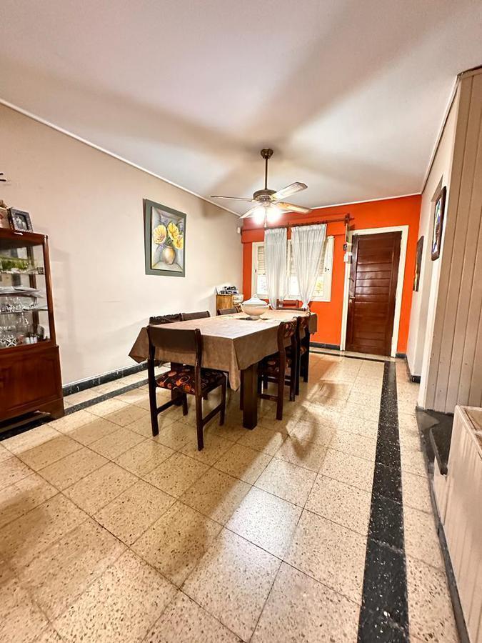 Amplia Casa de 5 Dorm. con Galería y Pileta, Av Roca Al 1000, Barrio Sur 3