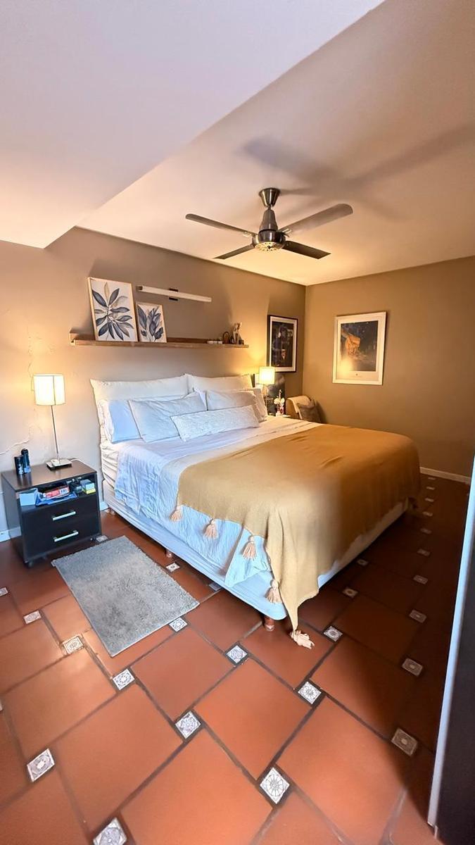 Importante Casa de 4 Dorm. en Av Belgrano Al 4100, Parque V. Centenario, Smt 5