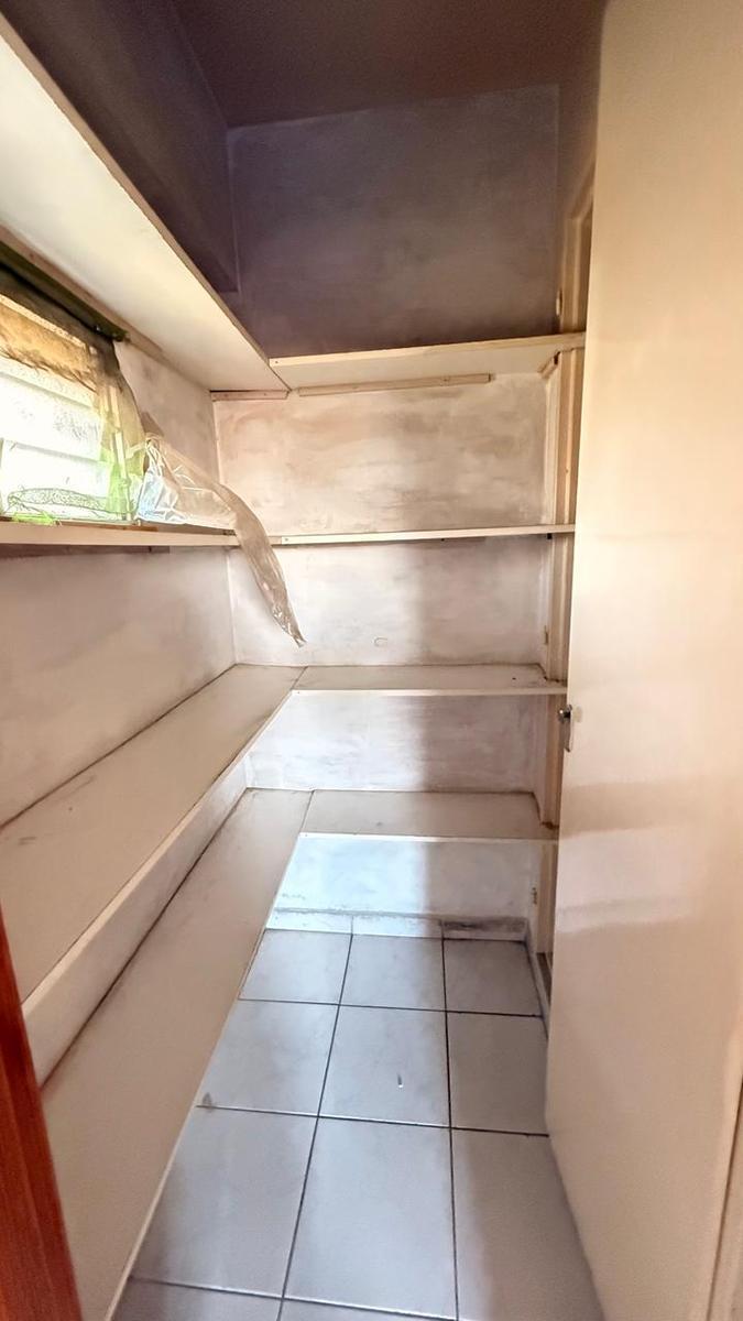 Amplio Departamento de 2 Dorm., Moreno 1era Cuadra, Barrio Sur 2