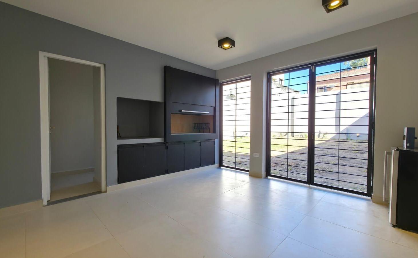Foto de Casa de 3 dormitorios totalmente reciclada en Barrio Telefónicos, Yerba, imagen 5