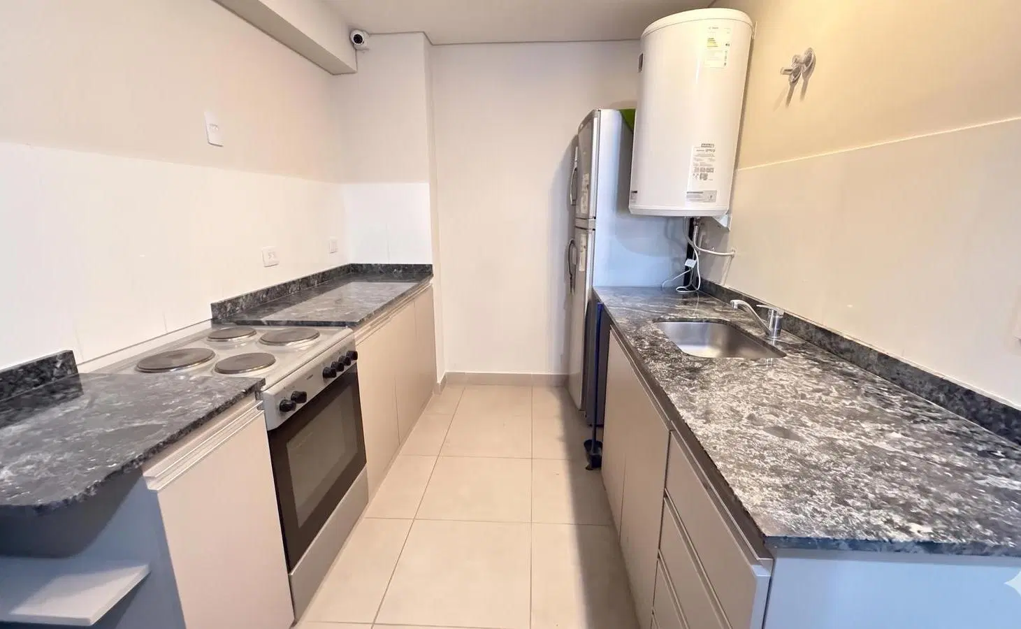 Hermoso departamento seminuevo de 2 dormitorios, Entre Ríos al 100, Barrio Sur 3