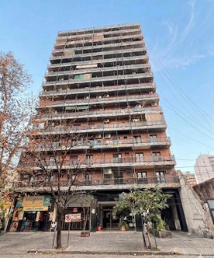 Departamento de 2 dormitorios en VENTA en Bernabé Araoz al 100, Barrio Sur 4