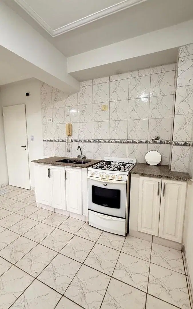 Departamento de 2 dormitorios en VENTA en Bernabé Araoz al 100, Barrio Sur 3